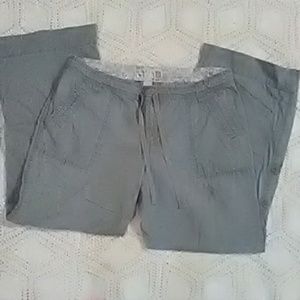 Old Navy khaki Capri Crop Pants